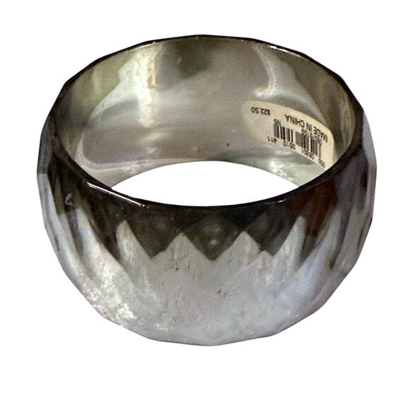 Vintage Silver Lucite Bangle Womens Round Beveled Wide Bracelet - Picture 3 of 8